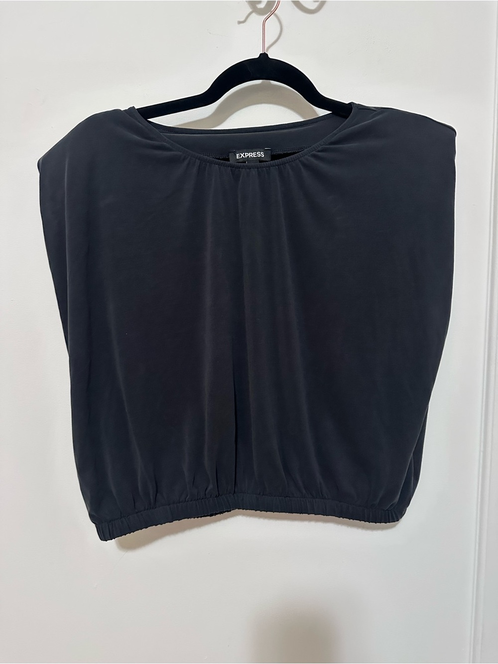Express cropped boxy cap sleeve shirt -padded shoulders -M
